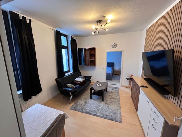 Quiet and well maintained 2 room apartment in Krefeld, Krefeld Amsterdam Apartments for Rent