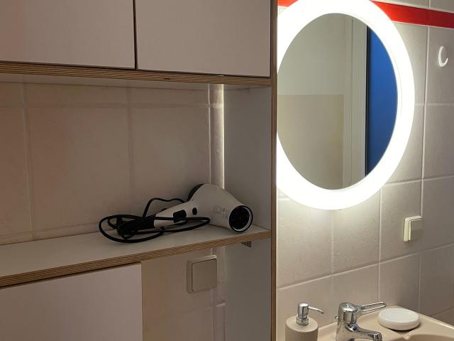 Quiet apartment Hannover, near the lake and city forest, Hannover Amsterdam Apartments for Rent