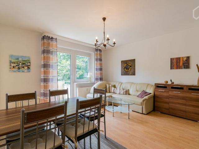Quiet apartment in the center of Lankwitz, district Steglitz Zehlendorf in the southwestern part of Berlin, Berlin Amsterdam Apartments for Rent