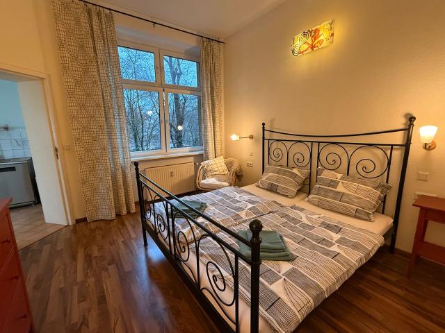 Quiet apartment near Gesundbrunnen, Berlin Amsterdam Apartments for Rent