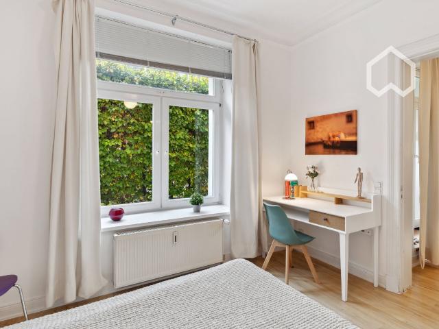 Quiet apartment with terrace in Hamburg Eppendorf near UKE