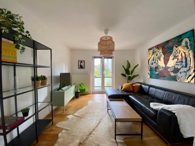 Quiet apartment with balcony only 5 minutes away from the main station, Braunschweig Amsterdam Apartments for Rent