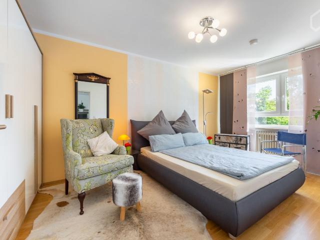 Quiet apartment with balcony in Aubing, Munchen Amsterdam Apartments for Rent