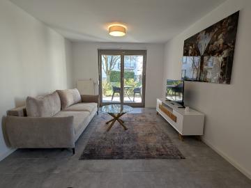 Quiet apartment with garden
