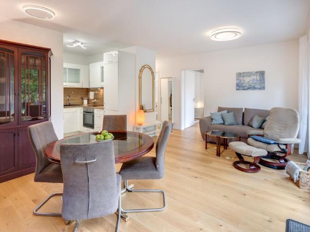 Quiet apartment with green space in front of the door