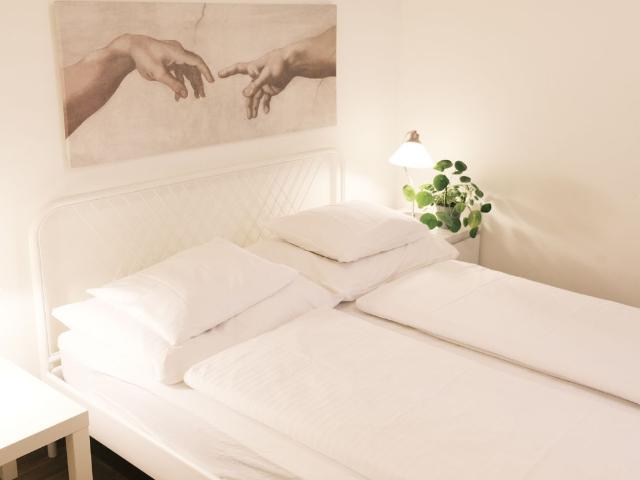 Quiet Apartment with private patio in typical Viennese Building, Vienna Amsterdam Apartments for Rent
