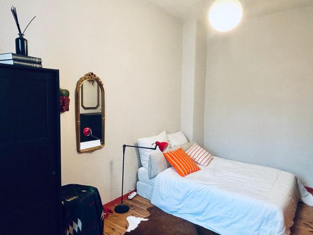 Quiet & Arty Apartment in centre of Prenzlauer Berg, Berlin, Berlin Amsterdam Apartments for Rent