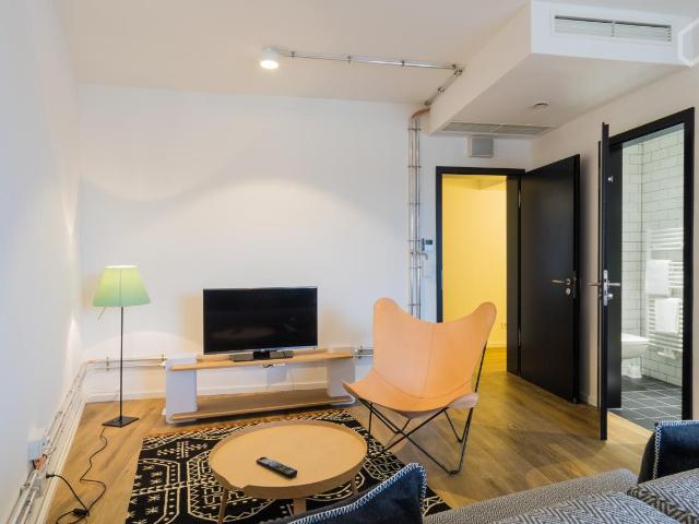 Quiet, awesome apartment, Berlin Amsterdam Apartments for Rent