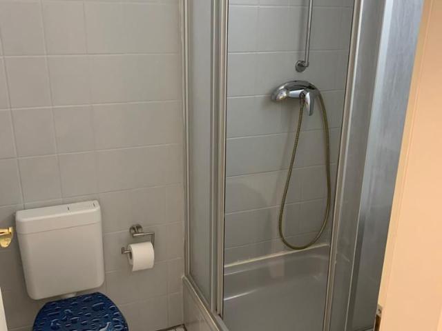Quiet backyard 1Br Apartment Near S Adlershof, Berlin Amsterdam Apartments for Rent