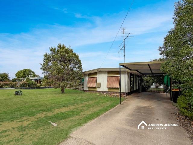 Quiet Barooga Living on a Spacious 898m² Block
