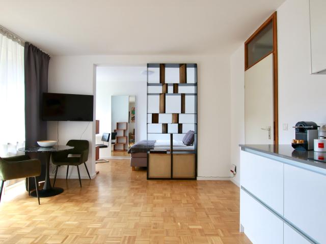 Quiet, central apartment near Barbarossaplatz