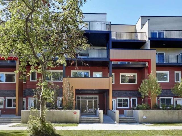 Quiet, Central 2BR/2BA in Old Strathcona – Steps to Everything, Close to U of A — 2 Bedrooms Condo Unit