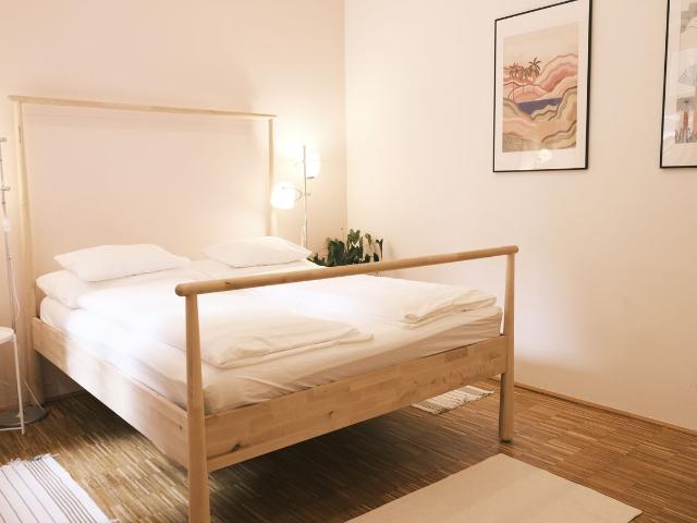 Quiet & Centrally located with Terrace, 2 bedrooms and 2 bathrooms, Vienna Amsterdam Apartments for Rent