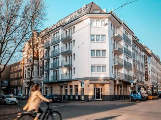Quiet, charming suite in Düsseldorf, Dusseldorf Amsterdam Apartments for Rent