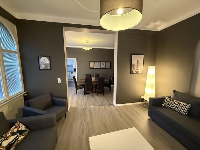 QUIET CITY CENTER 2 BEDROOM APARTMENT WITH BALCONY, Heidelberg Amsterdam Apartments for Rent