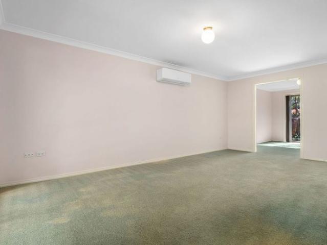 Quiet Complex, Spacious Home & Prime Location