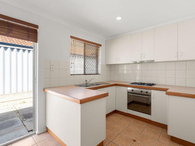 Quiet Complex, Tidy Home!