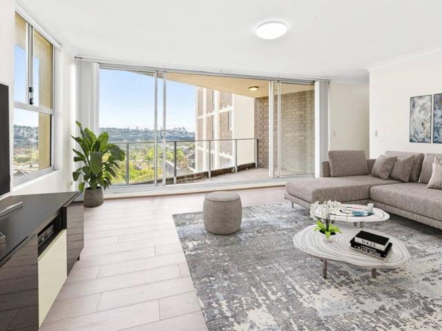 Quiet & Convenient Beachside Lifestyle, 2 Bedroom Apartment with Balcony, Views & Parking