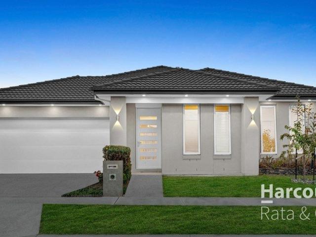 Quiet & Convenient Living!