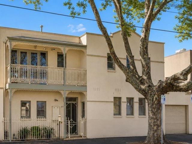 Quiet, considered & quintessentially Port Melbourne