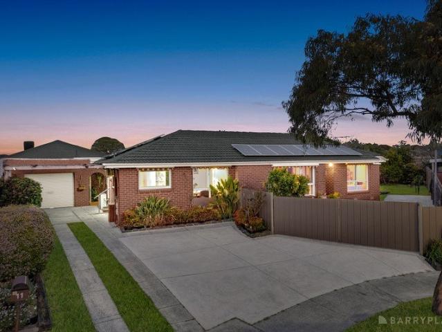 QUIET COURT LIFESTYLE ON 696M2 APPROX