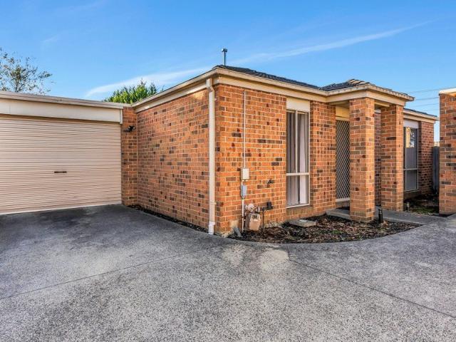 Quiet Court Living with Space, Comfort & Convenience