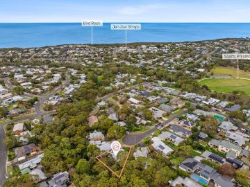 Quiet court sanctuary backing reserve