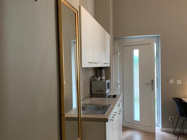 Quiet, cozy studio Frankfurt am Main, Frankfurt Amsterdam Apartments for Rent