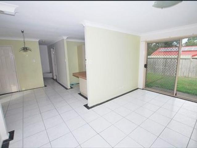 Quiet Cul de sac Living