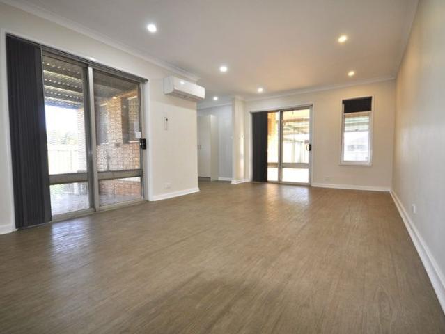 Quiet Cul de Sac Living with Excellent Access