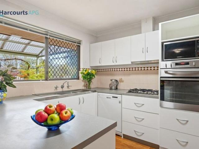 Quiet Cul de Sac Living with Room to Make It Your Own