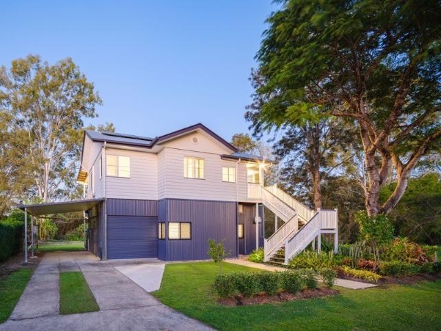 QUIET CUL DE SAC WITH EXCEPTIONAL DUAL LIVING VERSATILITY