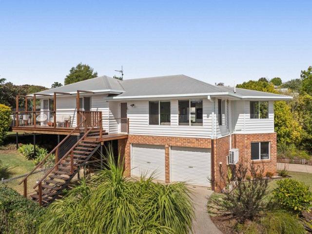 Quiet CuldeSac and Elevated Living