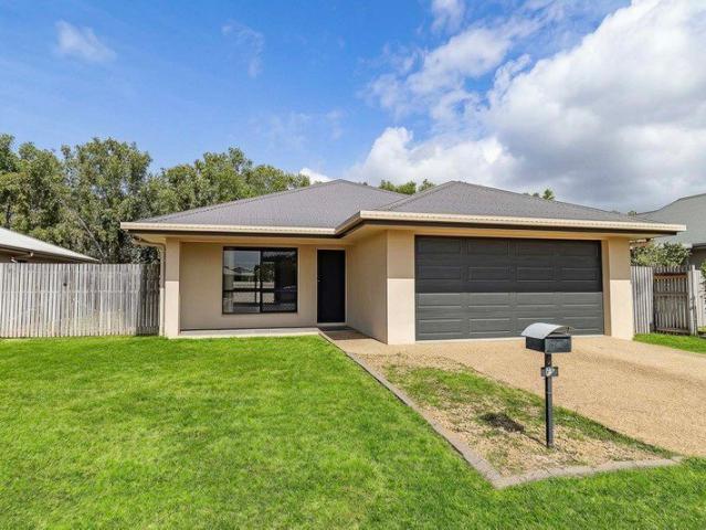 QUIET FAMILY HOME WITH NO REAR NEIGBOURS