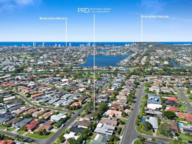 Quiet Family Living in Sought After Burleigh