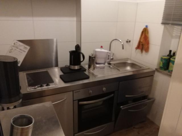 Quiet, fashionable loft, Koln Amsterdam Apartments for Rent