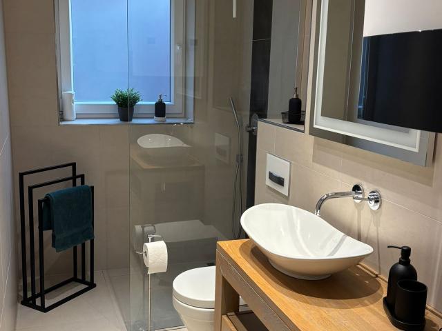 Quiet flat in Krefeld, Krefeld Amsterdam Apartments for Rent