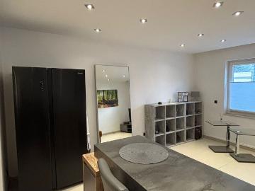 Quiet flat in Krefeld, Krefeld Amsterdam Apartments for Rent