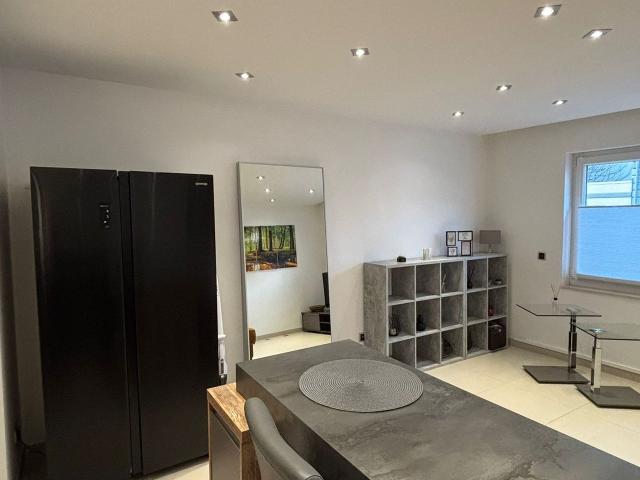Quiet flat in Krefeld, Krefeld Amsterdam Apartments for Rent