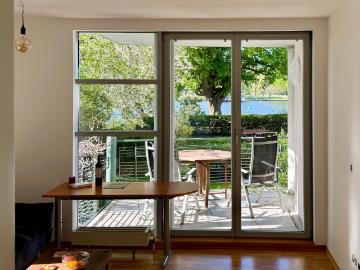 Quiet, furnished apartment on Stralau peninsula in Berlin with magnificent view of the Spree