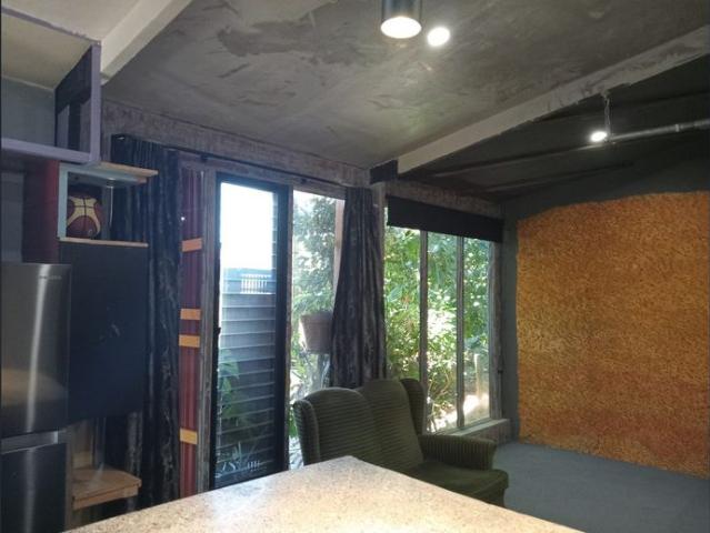 Quiet furnished studio
