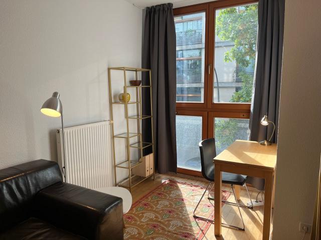 Quiet, gorgeous studio with balcony in Mitte Berlin, Berlin Amsterdam Apartments for Rent