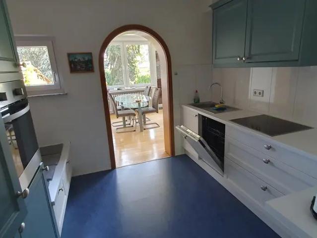 Quiet green oasis not far from the center Düsseldorf near University, Dusseldorf Amsterdam Apartments for Rent