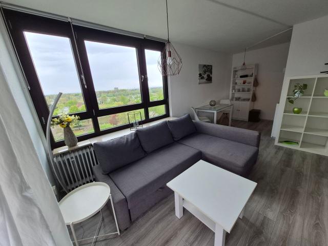 Quiet home with Rhine view in Cologne, Koln Amsterdam Apartments for Rent