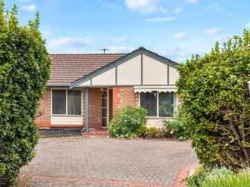 Quiet Homette Style Living with Space and Convenience