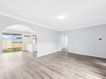 Quiet Homette Style Living with Space and Convenience