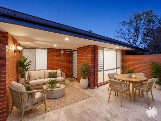 QUIET LANEWAY QUALITY RENOVATION