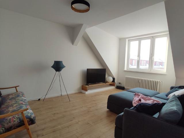 Quiet, light flooded top floor apartment in Reinickendorf, Berlin Amsterdam Apartments for Rent