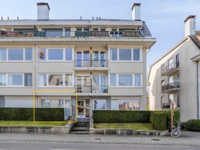 Quiet living, garage box included, close to Leuven!