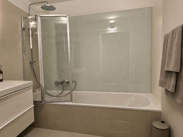 Quiet Living in a Pleasant Residential Area, Vienna Amsterdam Apartments for Rent